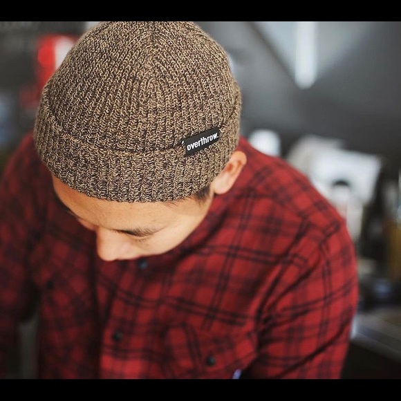 Overthrow “Scoundrel” beanie in Maple Mars NEW - Picture 1 of 2